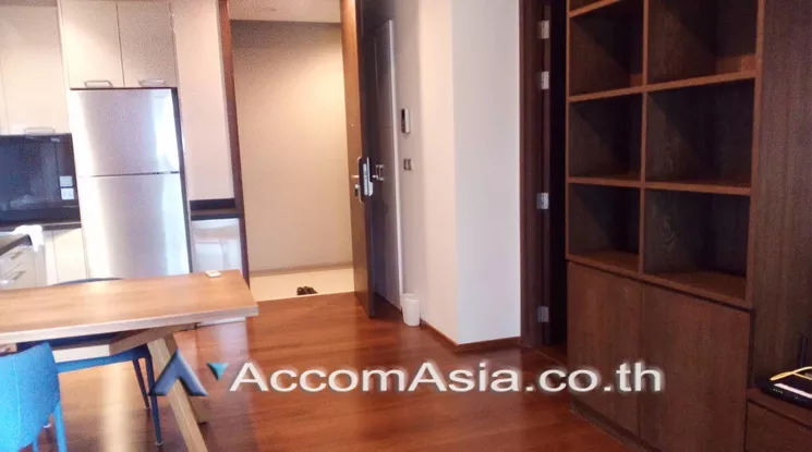  2 Bedrooms  Condominium For Sale in Sukhumvit, Bangkok  near BTS Thong Lo (AA21942)