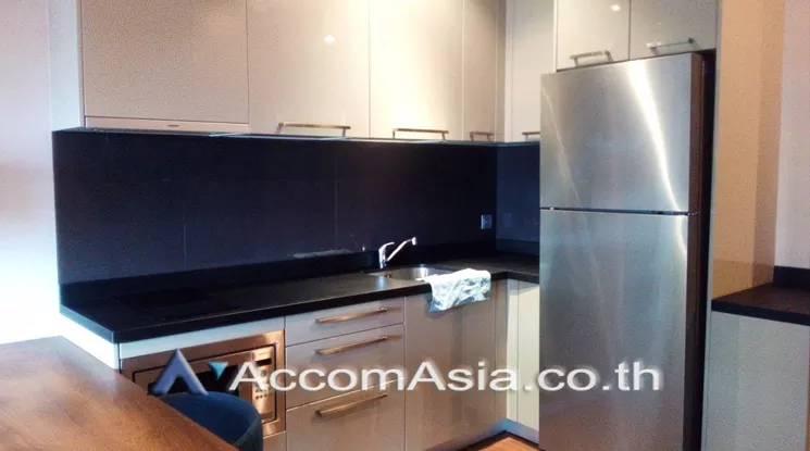  2 Bedrooms  Condominium For Sale in Sukhumvit, Bangkok  near BTS Thong Lo (AA21942)
