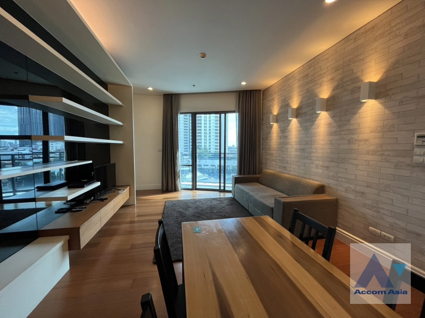  2 Bedrooms  Condominium For Rent & Sale in Sukhumvit, Bangkok  near BTS Phrom Phong (AA21945)