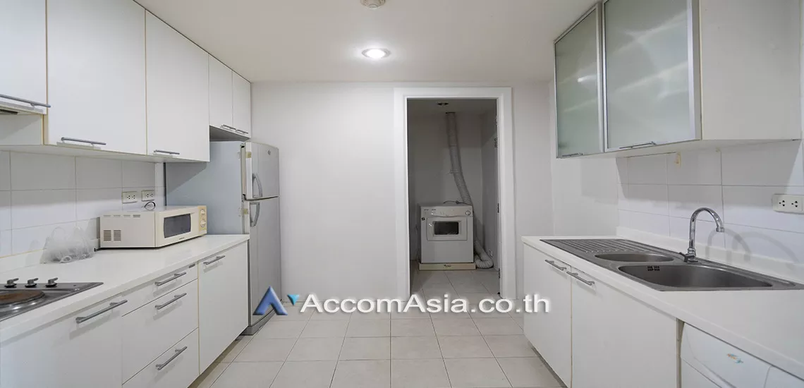  3 Bedrooms  Condominium For Rent in Sukhumvit, Bangkok  near BTS Asok - MRT Sukhumvit (21366)