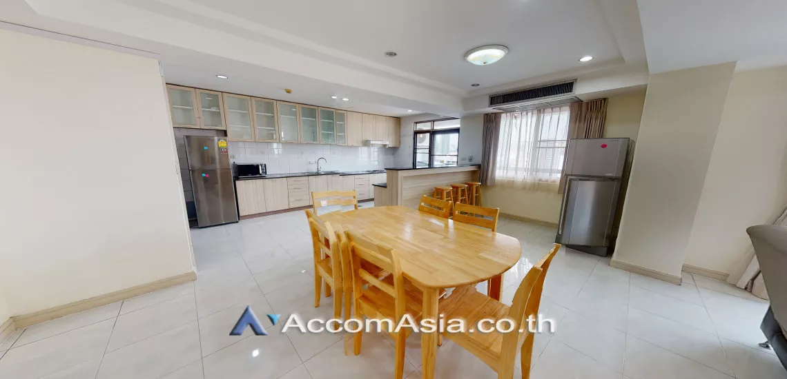  3 Bedrooms  Condominium For Rent in Sukhumvit, Bangkok  near BTS Phrom Phong (AA22009)