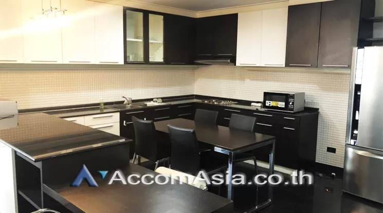  2 Bedrooms  Condominium For Rent in Sukhumvit, Bangkok  near BTS Phrom Phong (AA22034)