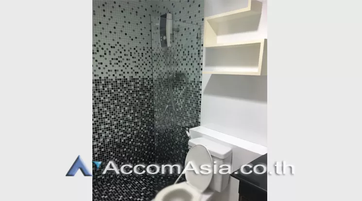  2 Bedrooms  Condominium For Rent in Sukhumvit, Bangkok  near BTS Phrom Phong (AA22034)