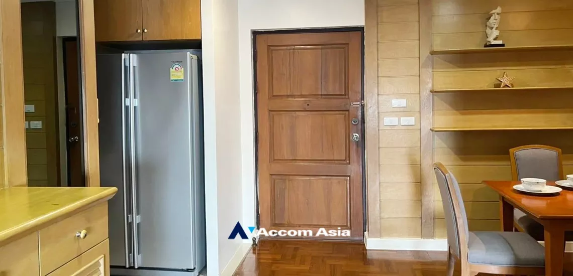  2 Bedrooms  Condominium For Rent in Sukhumvit, Bangkok  near BTS Asok (AA22045)