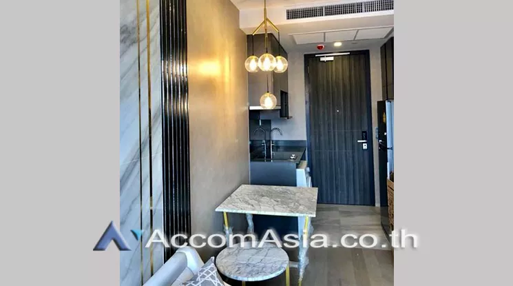  1 Bedroom  Condominium For Rent in Sukhumvit, Bangkok  near BTS Asok - MRT Sukhumvit (AA22056)