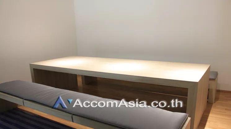 5  Office Space For Rent in Sathorn ,Bangkok BTS Surasak at Bhiraj Tower At Sathorn AA22071