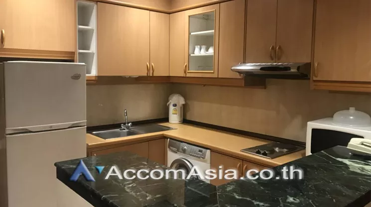  1 Bedroom  Condominium For Rent in Ploenchit, Bangkok  near BTS Chitlom (AA22084)