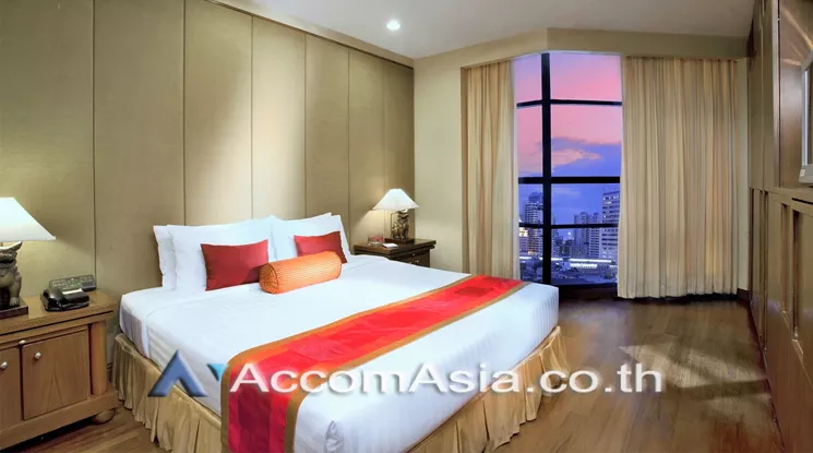  2 Bedrooms  Condominium For Rent in Sukhumvit, Bangkok  near BTS Phrom Phong (AA22106)