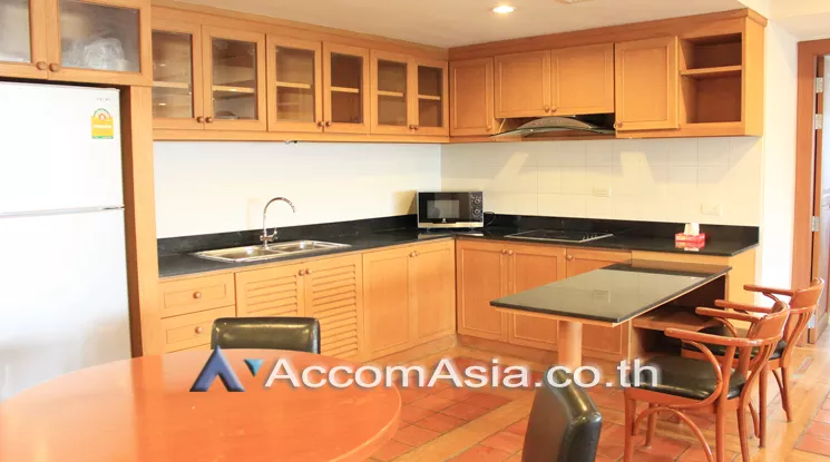  2 Bedrooms  Condominium For Rent in Sukhumvit, Bangkok  near BTS Phrom Phong (AA22127)