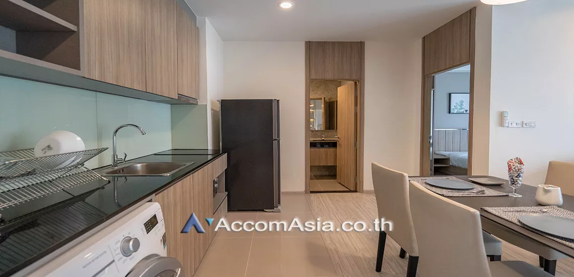  2 Bedrooms  Apartment For Rent in Sukhumvit, Bangkok  near BTS Phrom Phong (AA22132)