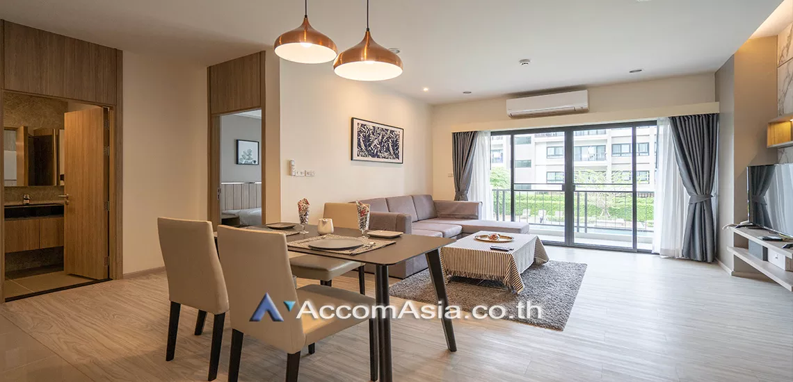  2 Bedrooms  Apartment For Rent in Sukhumvit, Bangkok  near BTS Phrom Phong (AA22132)