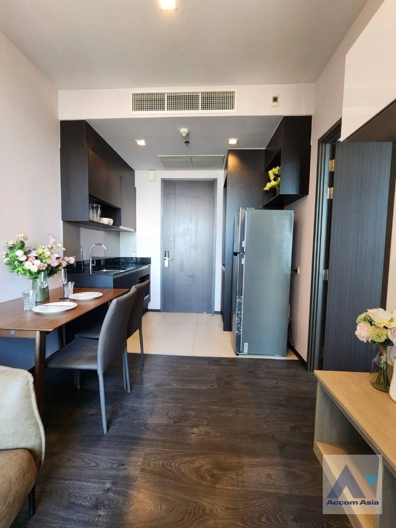  1 Bedroom  Condominium For Rent in Sukhumvit, Bangkok  near BTS Asok - MRT Sukhumvit (AA22171)