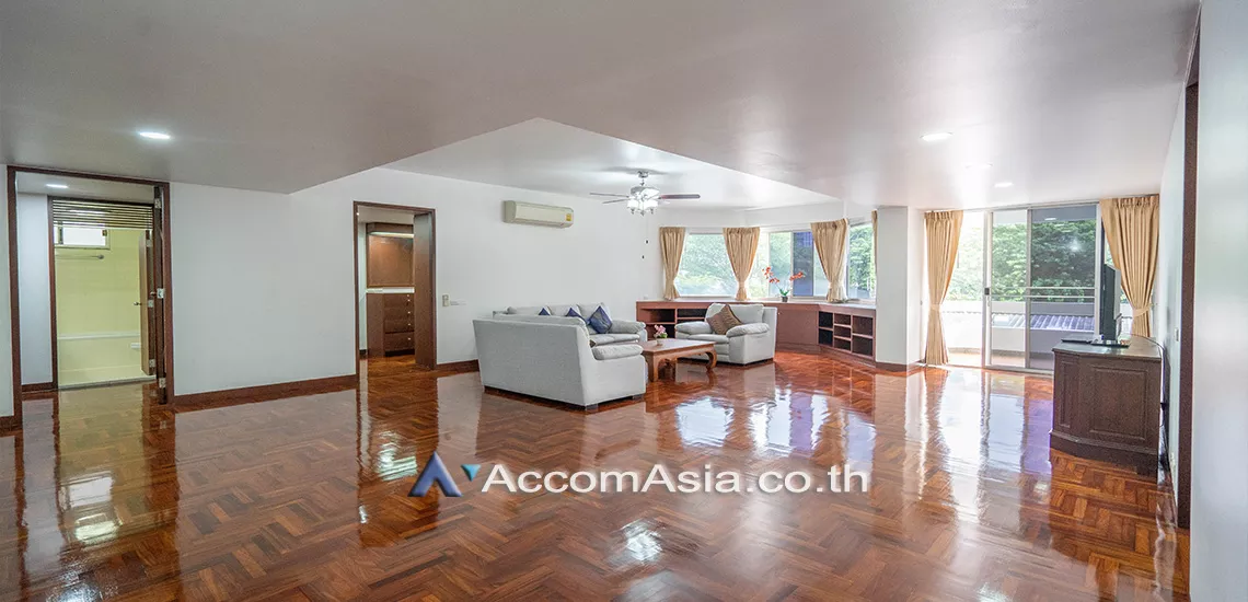 Pet friendly |  3 Bedrooms  Apartment For Rent in Sukhumvit, Bangkok  near BTS Phrom Phong (AA22174)