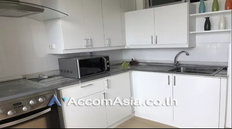  2 Bedrooms  Condominium For Rent in Sukhumvit, Bangkok  near BTS Asok - MRT Sukhumvit (AA22181)