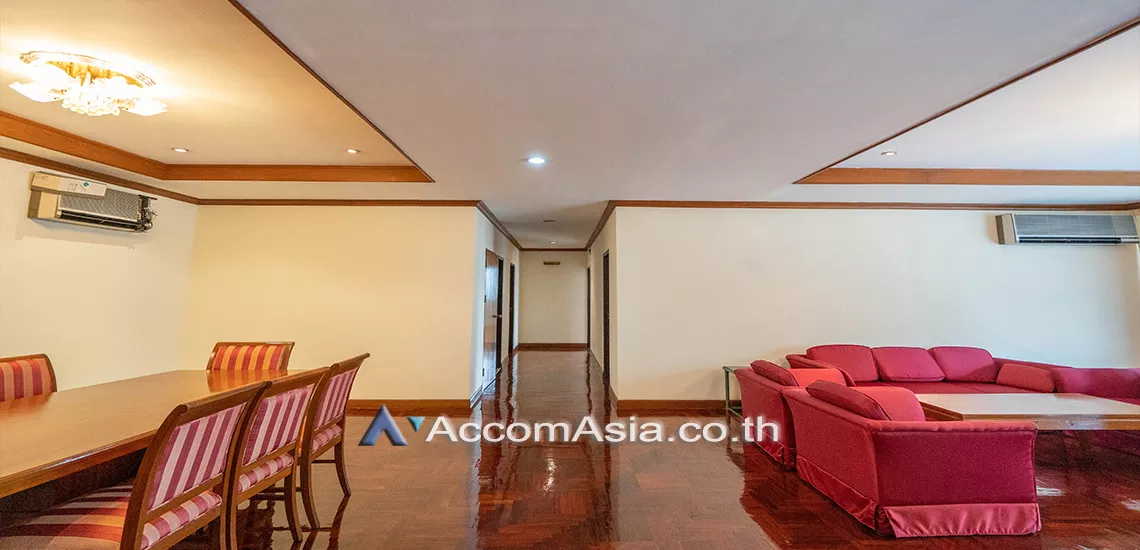 Pet friendly |  3 Bedrooms  Apartment For Rent in Sukhumvit, Bangkok  near BTS Asok - MRT Sukhumvit (AA22191)