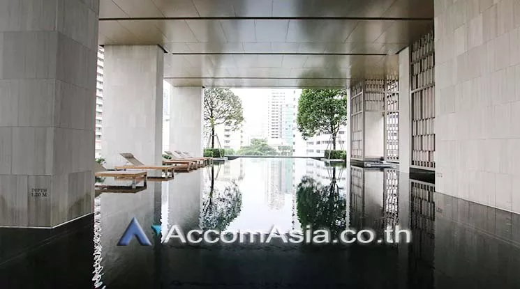  1 Bedroom  Condominium For Rent in Sukhumvit, Bangkok  near BTS Phrom Phong (AA22243)