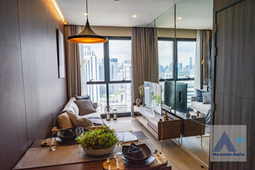  1 Bedroom  Condominium For Rent in Sukhumvit, Bangkok  near BTS Asok - MRT Sukhumvit (AA22276)