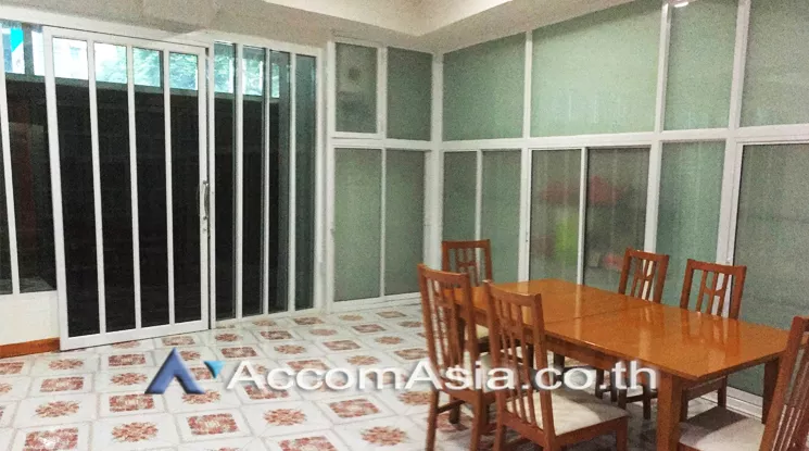  Apartment For Rent in Sukhumvit, Bangkok  near BTS Thong Lo (AA22335)