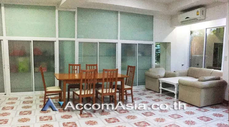  Apartment For Rent in Sukhumvit, Bangkok  near BTS Thong Lo (AA22335)