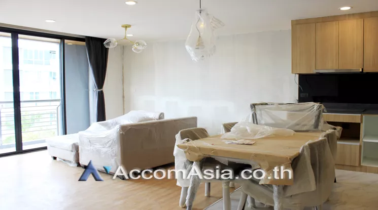  2 Bedrooms  Apartment For Rent in Sukhumvit, Bangkok  near BTS Thong Lo (AA22347)