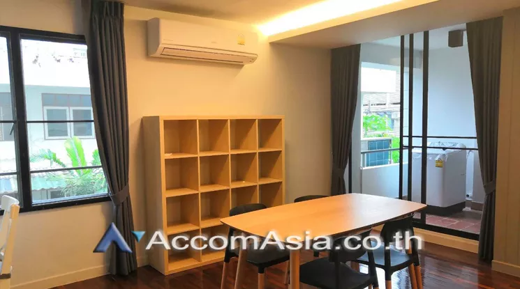 Pet friendly |  1 Bedroom  Apartment For Rent in Sukhumvit, Bangkok  near BTS Asok - MRT Sukhumvit (AA22469)