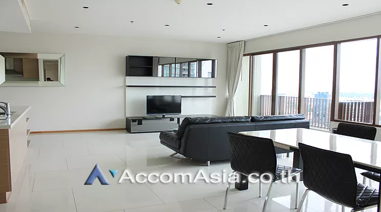  3 Bedrooms  Condominium For Rent in Sukhumvit, Bangkok  near BTS Phrom Phong (AA22480)