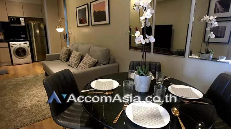  2 Bedrooms  Condominium For Rent in Sukhumvit, Bangkok  near BTS Phrom Phong (AA22507)