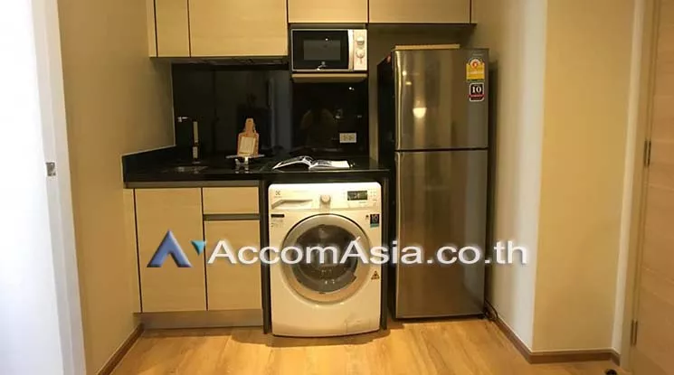  2 Bedrooms  Condominium For Rent in Sukhumvit, Bangkok  near BTS Phrom Phong (AA22507)