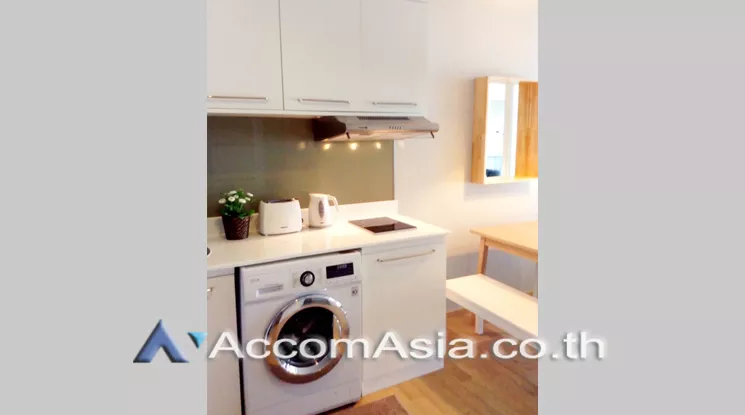  1 Bedroom  Condominium For Rent & Sale in Sukhumvit, Bangkok  near BTS Phrom Phong (AA22517)