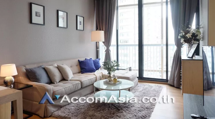  2 Bedrooms  Condominium For Rent in Sukhumvit, Bangkok  near BTS Phrom Phong (AA22533)