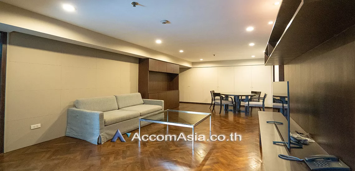  2 Bedrooms  Condominium For Rent in Sukhumvit, Bangkok  near BTS Phrom Phong (AA22550)