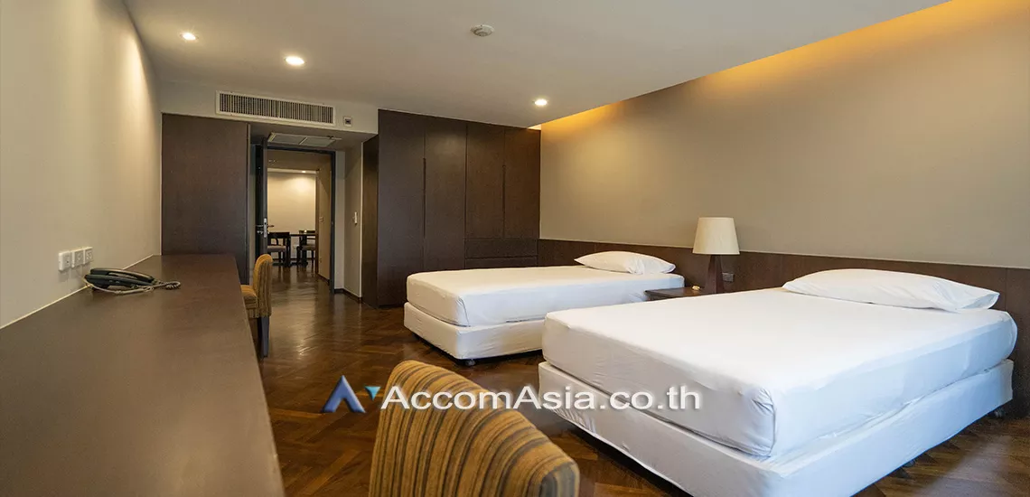  2 Bedrooms  Condominium For Rent in Sukhumvit, Bangkok  near BTS Phrom Phong (AA22550)