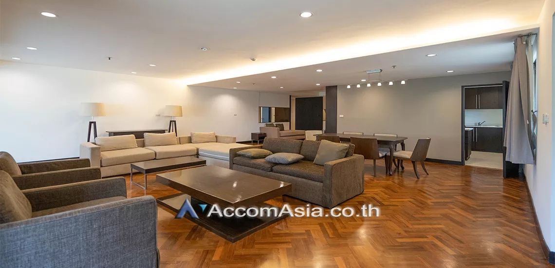  3 Bedrooms  Condominium For Rent in Sukhumvit, Bangkok  near BTS Phrom Phong (AA22551)