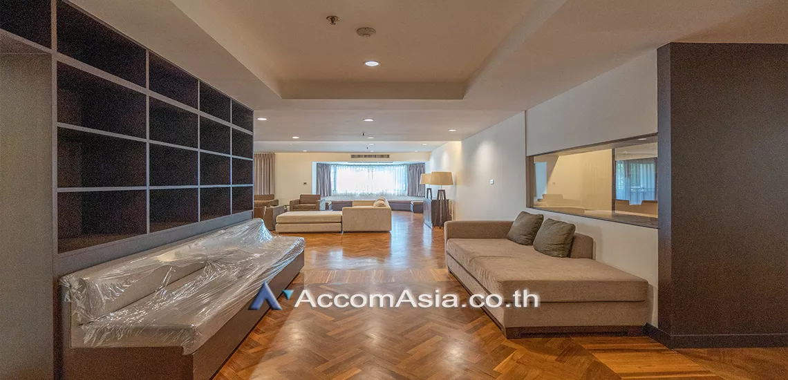  3 Bedrooms  Condominium For Rent in Sukhumvit, Bangkok  near BTS Phrom Phong (AA22551)