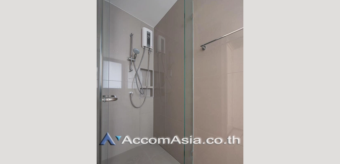 9  2 br Condominium For Sale in Sukhumvit ,Bangkok BTS Ekkamai at Rhythm Sukhumvit 42 AA22557