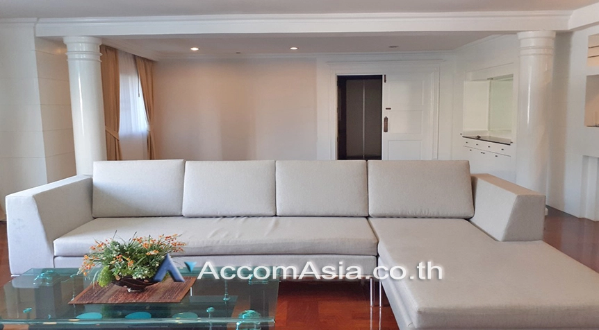 Big Balcony, Pet friendly |  3 Bedrooms  Apartment For Rent in Sukhumvit, Bangkok  near BTS Phrom Phong (AA22567)