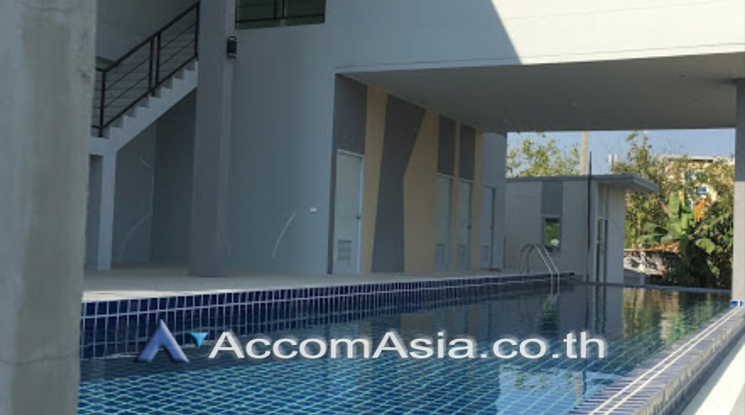 6  3 br Townhouse for rent and sale in Bang Na ,Bangkok BTS Bang Na at The Rich Bizhome AA22583