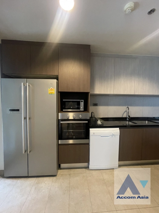 5  4 br Apartment For Rent in Sukhumvit ,Bangkok BTS Phrom Phong at Modern Apartment AA22653