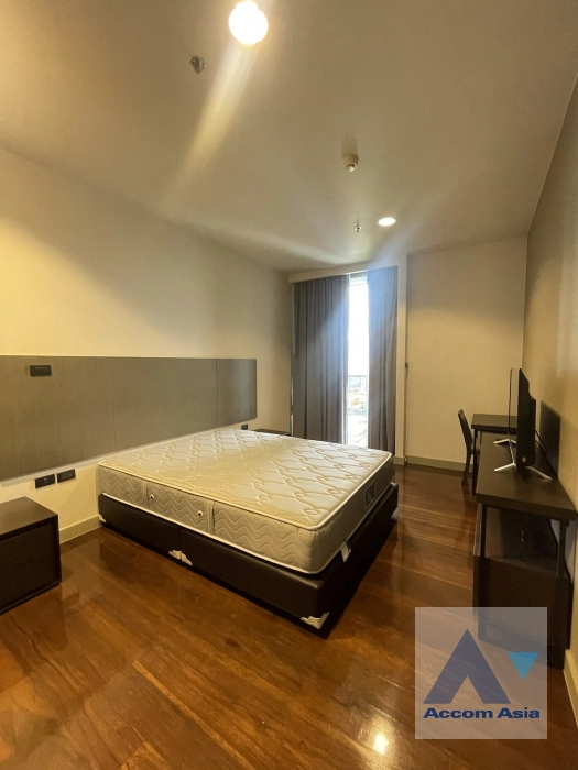 8  4 br Apartment For Rent in Sukhumvit ,Bangkok BTS Phrom Phong at Modern Apartment AA22653