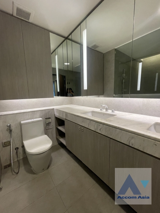 12  4 br Apartment For Rent in Sukhumvit ,Bangkok BTS Phrom Phong at Modern Apartment AA22653