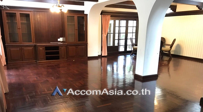 4  4 br House For Rent in Pattanakarn ,Bangkok BTS On Nut at Panya Pattanakarn Village AA22693