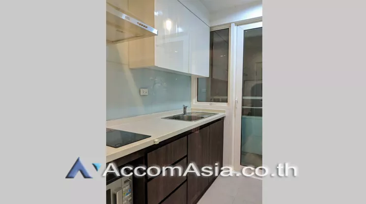  1 Bedroom  Condominium For Rent in Sukhumvit, Bangkok  near BTS Phrom Phong (AA22725)