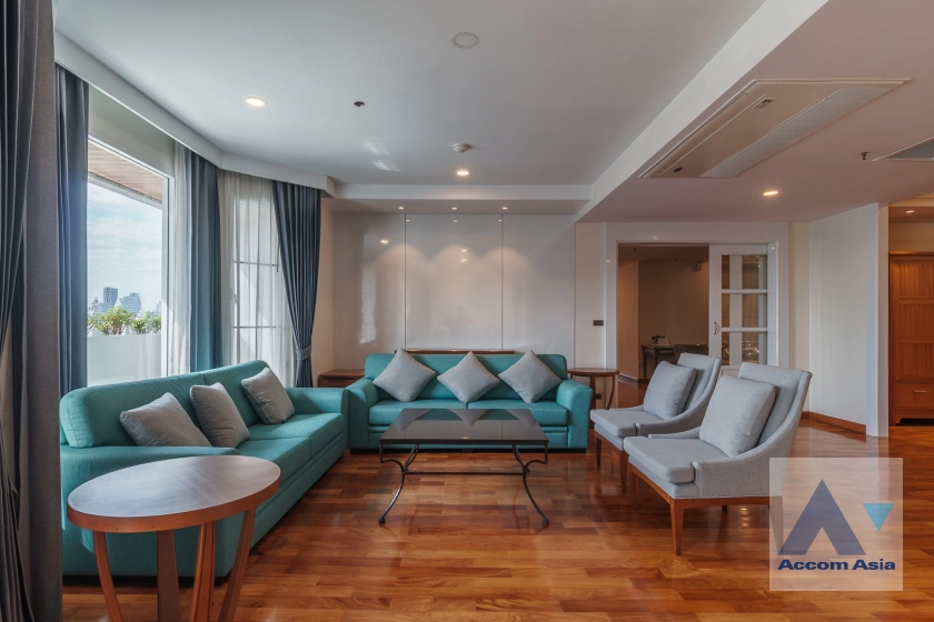 5  4 br Apartment For Rent in Sukhumvit ,Bangkok BTS Nana at Fully Furnished Suites AA22746