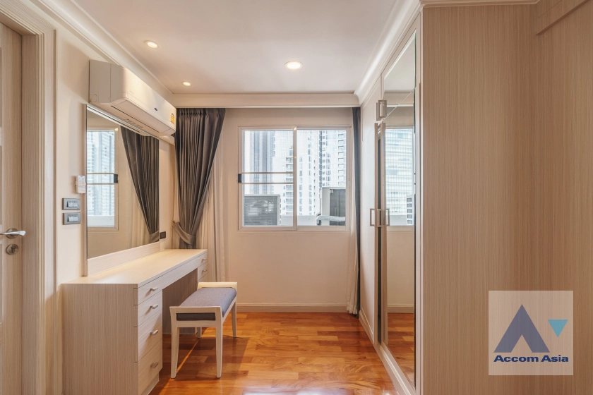 17  4 br Apartment For Rent in Sukhumvit ,Bangkok BTS Nana at Fully Furnished Suites AA22746