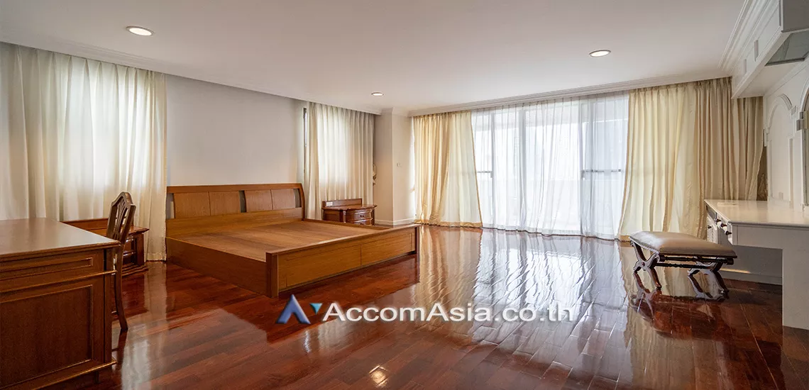 Pet friendly |  3 Bedrooms  Apartment For Rent in Sukhumvit, Bangkok  near BTS Asok - MRT Sukhumvit (AA22789)