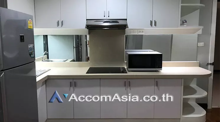  2 Bedrooms  Condominium For Rent in Sukhumvit, Bangkok  near BTS Phrom Phong (AA22794)