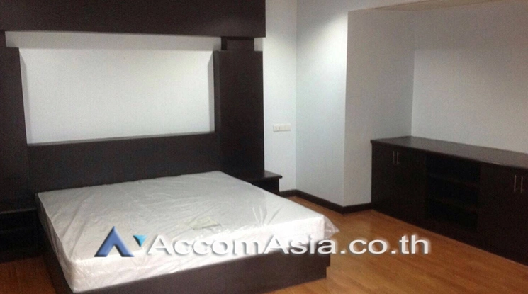  2 Bedrooms  Condominium For Rent in Sukhumvit, Bangkok  near BTS Phrom Phong (AA22796)