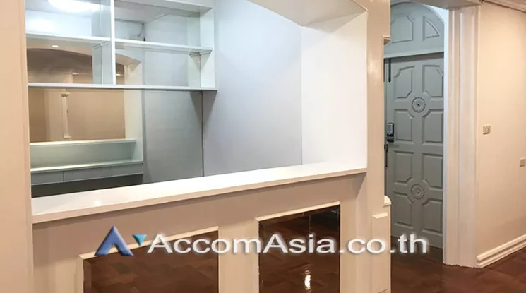 Big Balcony, Pet friendly |  3 Bedrooms  Apartment For Rent in Sukhumvit, Bangkok  near BTS Phrom Phong (AA22808)