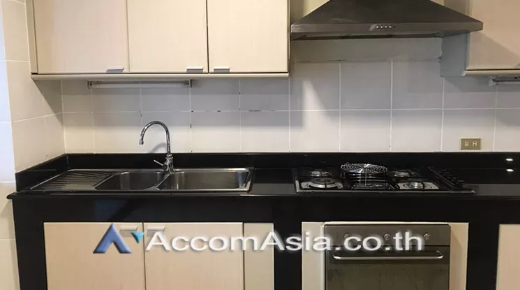 Big Balcony, Pet friendly |  3 Bedrooms  Apartment For Rent in Sukhumvit, Bangkok  near BTS Phrom Phong (AA22808)