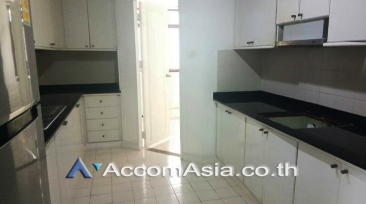  2 Bedrooms  Condominium For Rent in Sukhumvit, Bangkok  near BTS Thong Lo (AA22841)